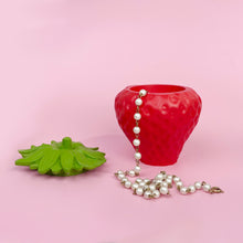Load image into Gallery viewer, STRAWB POT
